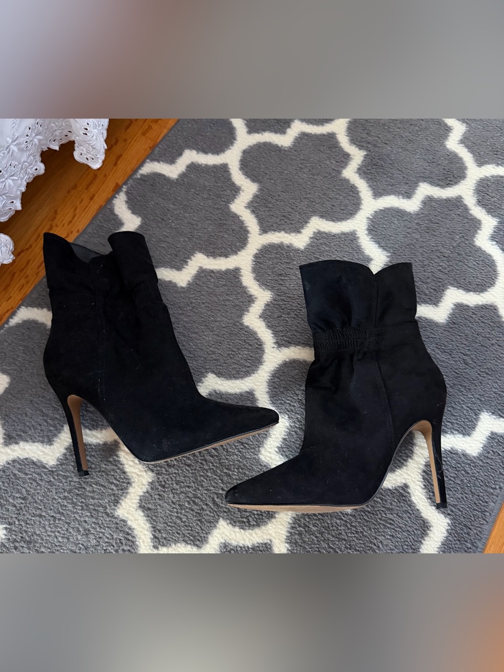 Jessica Simpson Women’s Black Pointed Toe High Heel Ankle Bootie Size 7.5M